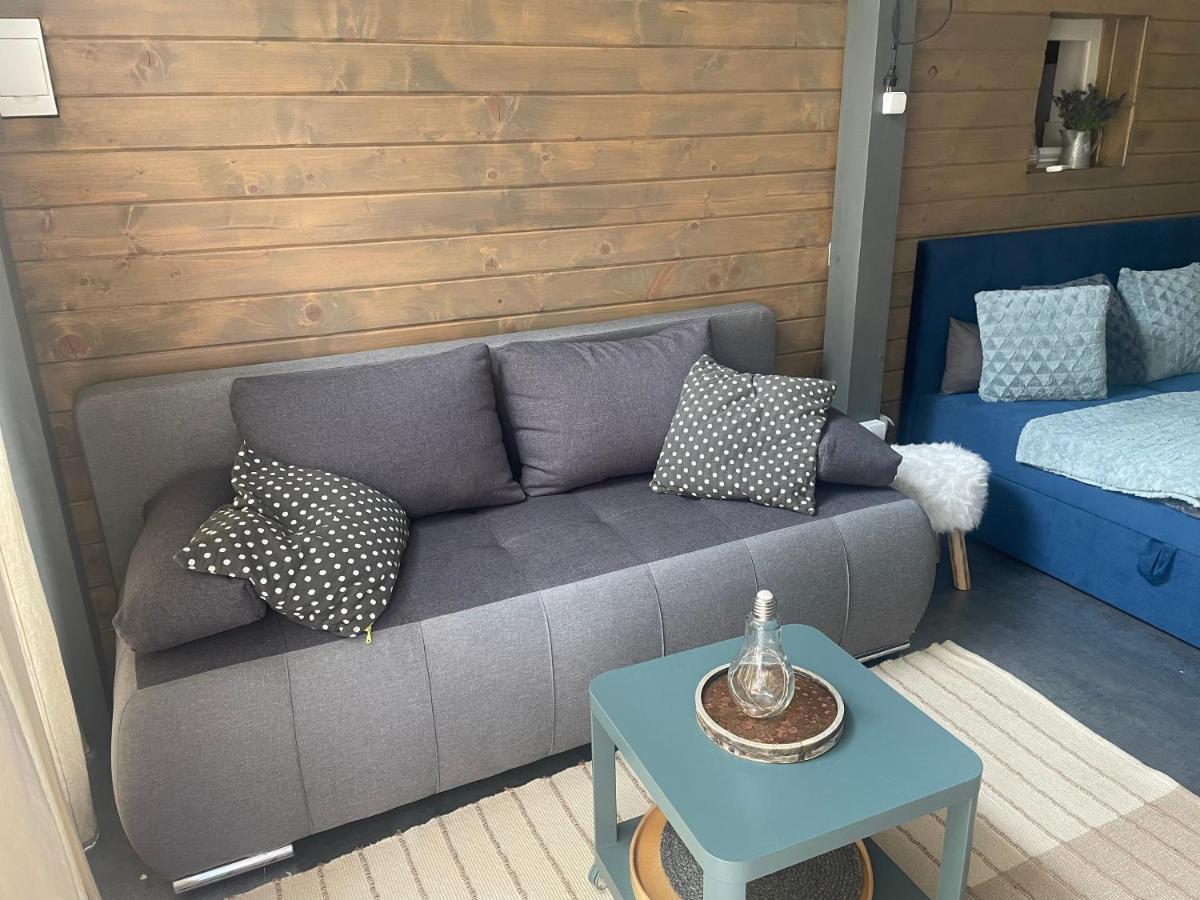 Monpe Apartmanik S Atmosferou Komárno Buitenkant foto