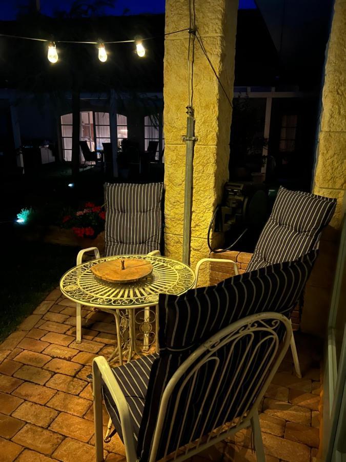 Monpe Apartmanik S Atmosferou Komárno Buitenkant foto