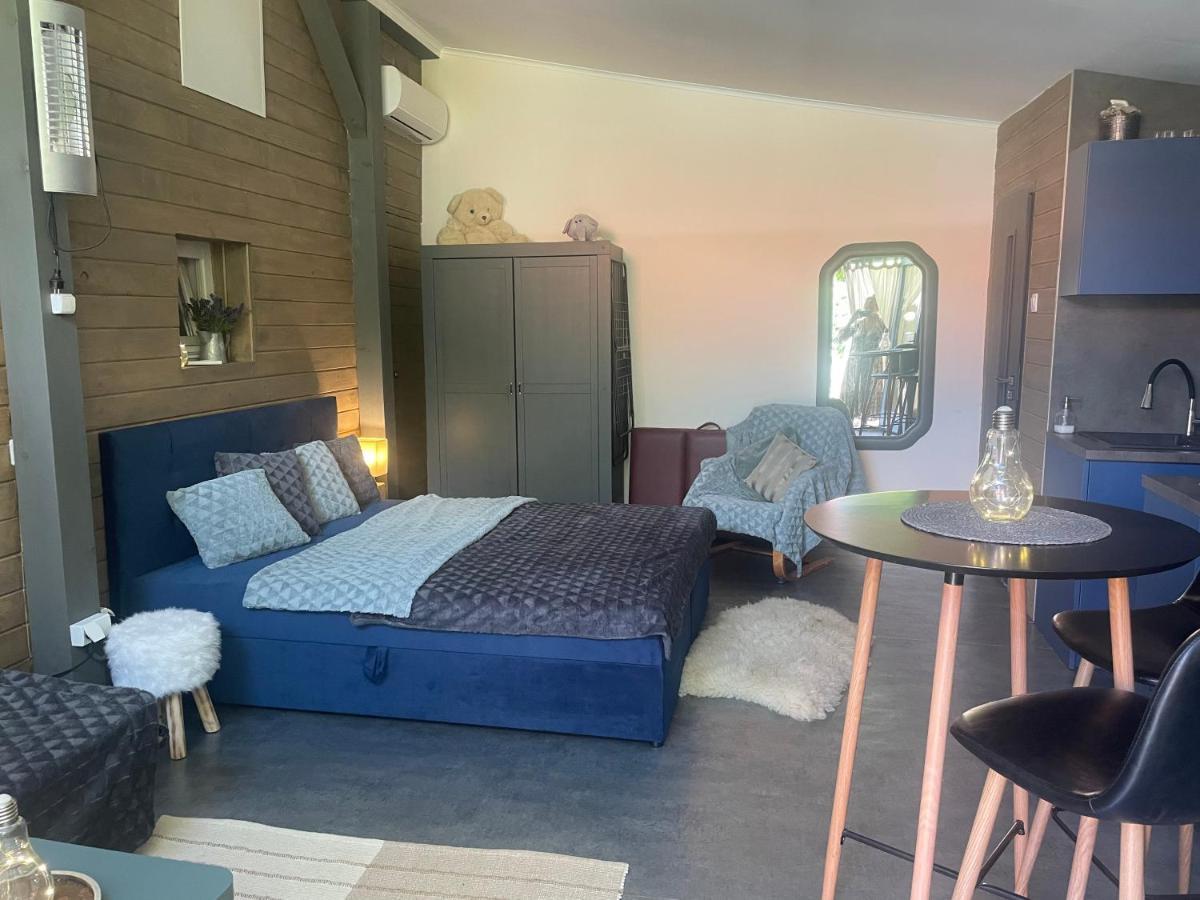 Monpe Apartmanik S Atmosferou Komárno Buitenkant foto