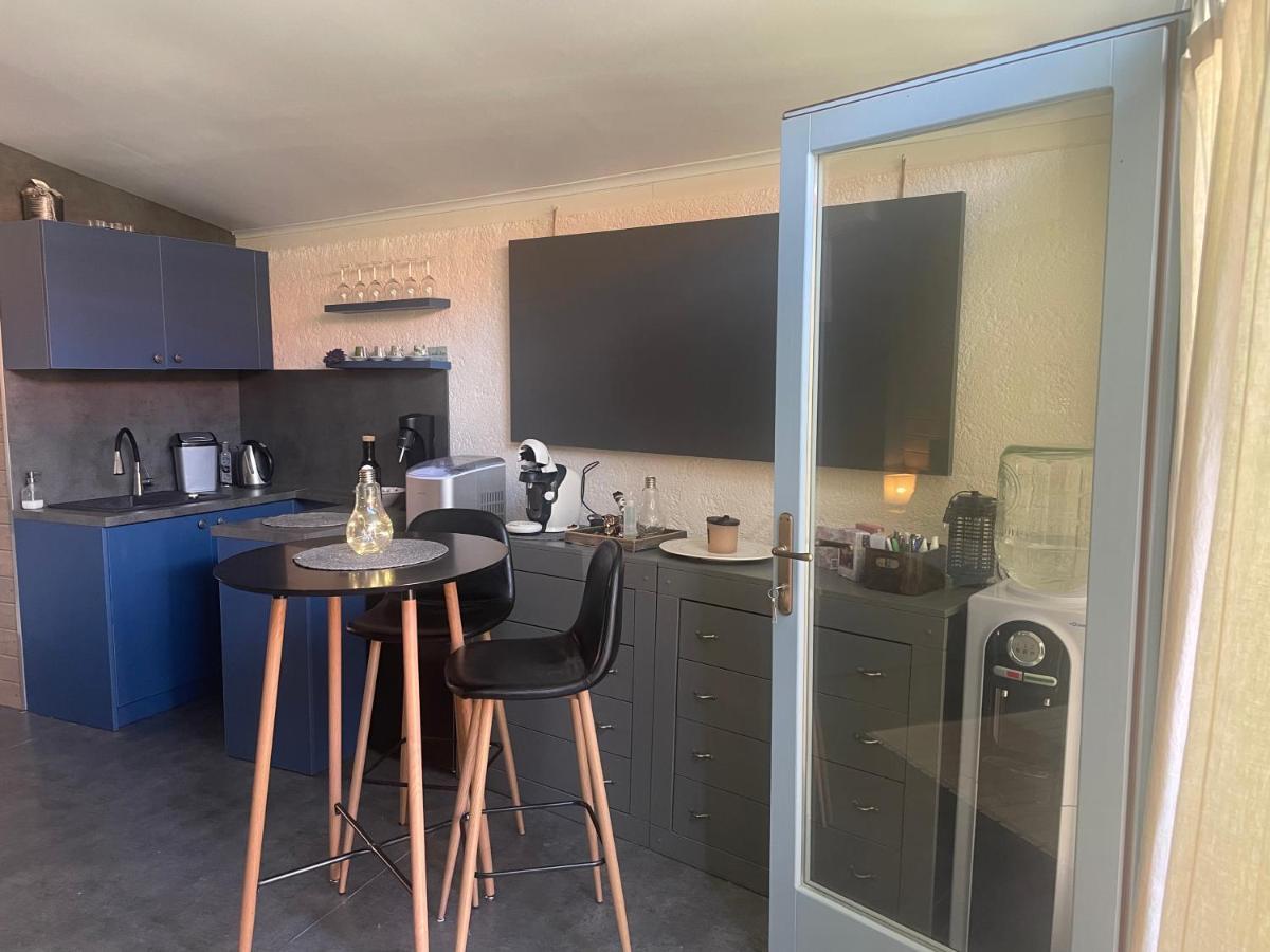 Monpe Apartmanik S Atmosferou Komárno Buitenkant foto