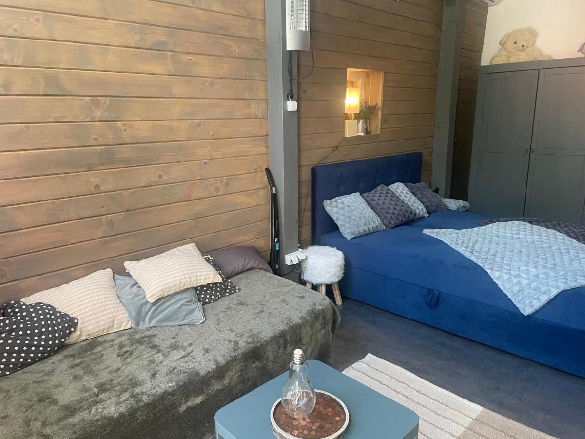 Monpe Apartmanik S Atmosferou Komárno Buitenkant foto